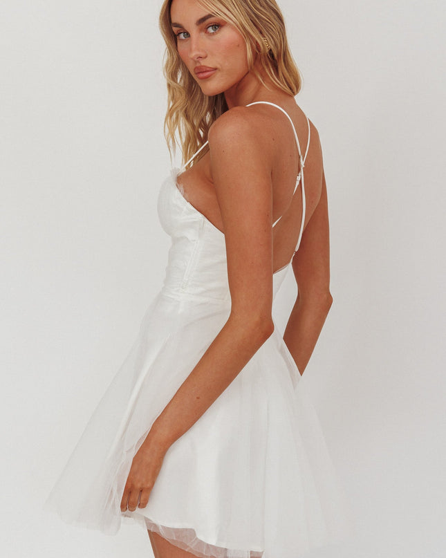 White Sweetheart Neckline Chiffon Mini Party Dress