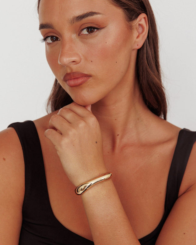 Gold Jamaica Curvilinear Cuff