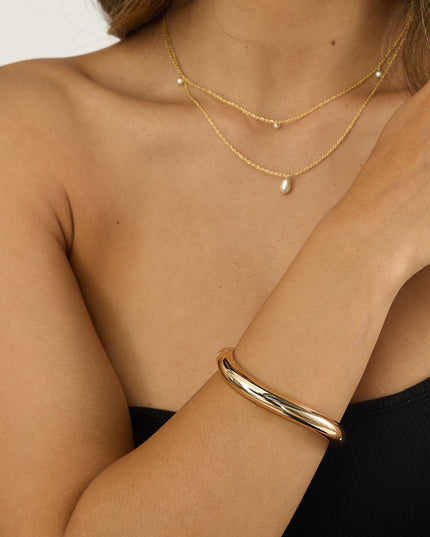 Gold Irregular Clasp Bangle