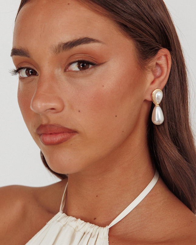 Pearl Droplet Earrings Gold