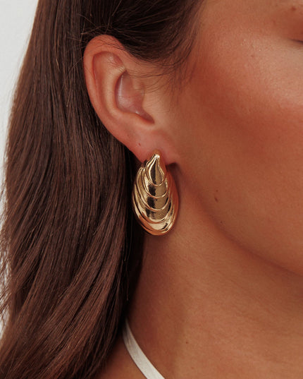 Gold Pippy Shell Earrings