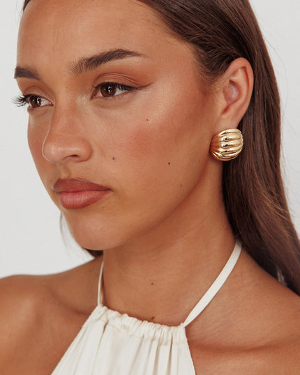 Gold Ribbed Curve Earrings