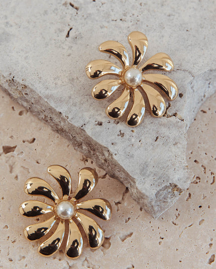 Gold/Pearl Izzy Flower Earrings