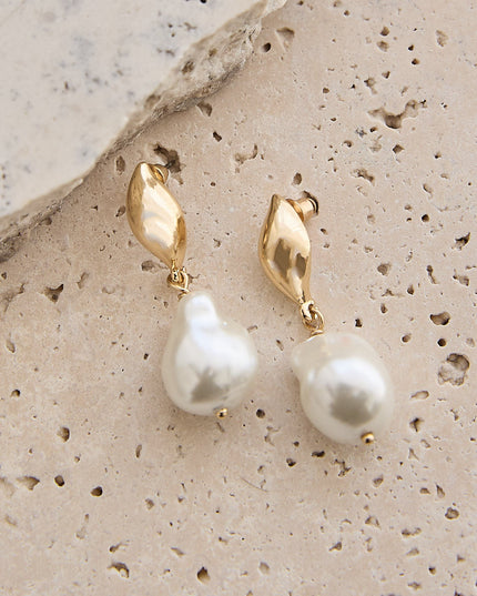 Gold/Pearl Pearl Drop Earrings