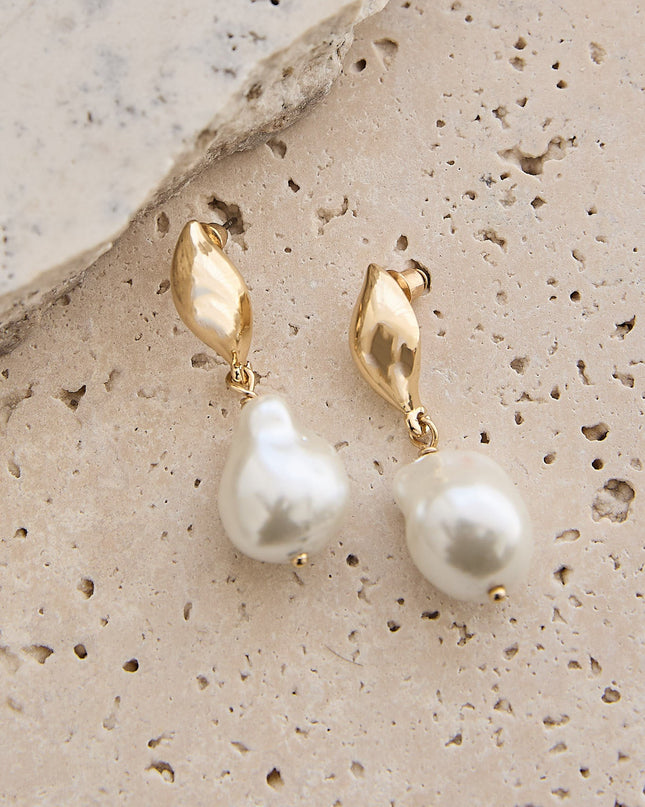 Gold/Pearl Pearl Drop Earrings
