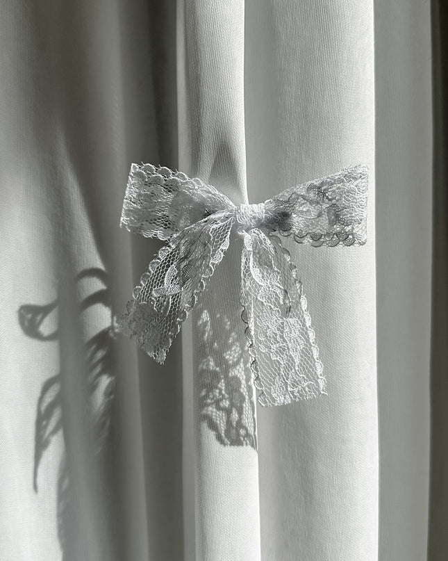 White Lace Bow Hairpin