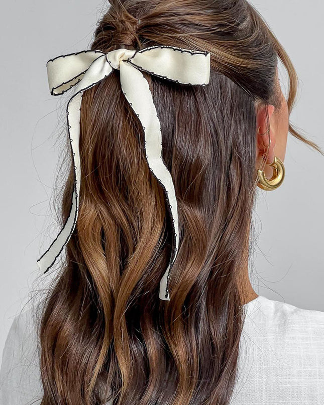 White Stitch Bow Hairpin