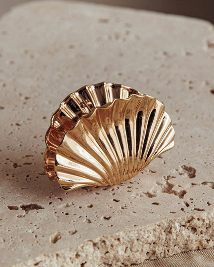 Gold Beach Shell Clip