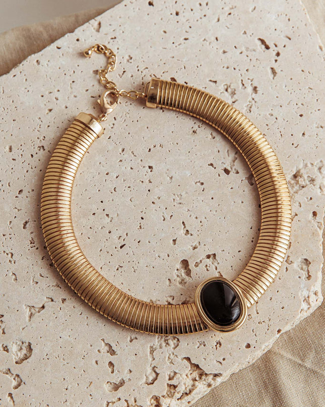 Black Pendant Necklace Gold