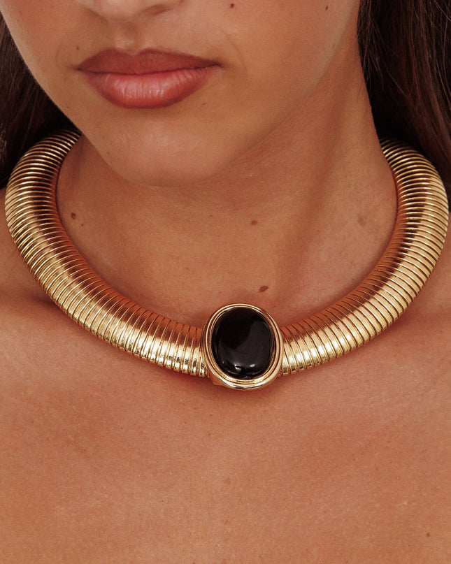 Black Pendant Necklace Gold