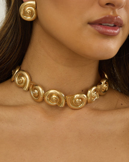 Gold Shell Collar Necklace