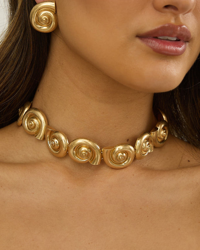 Gold Shell Collar Necklace