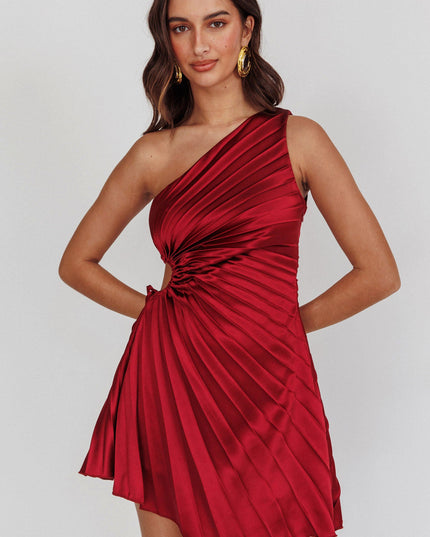 Wine One-Shoulder Pleat Dress